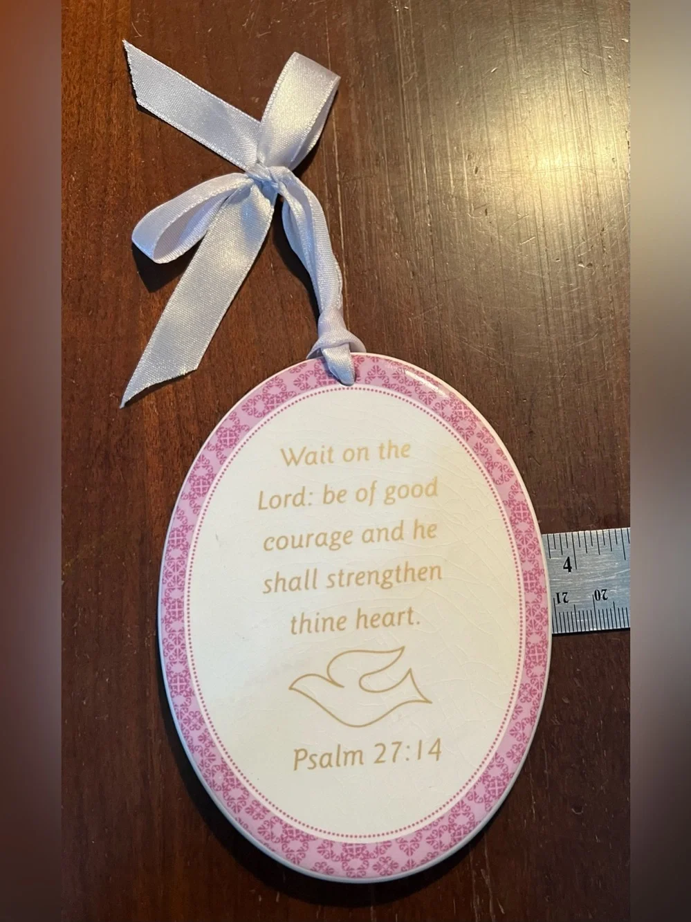 Russ Berrie Lilac/Pink/Gold Oval Psalm 27:14 Hanging Plaque